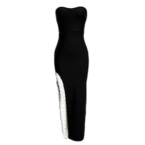 Elegant Black Strapless Long Dress with Side Slit and Chain Detail for Evening Events